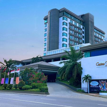 Grand Regal Hotel Davao City Eksteriør bilde